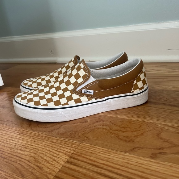Mens slip on vans size 9 - Picture 2 of 3